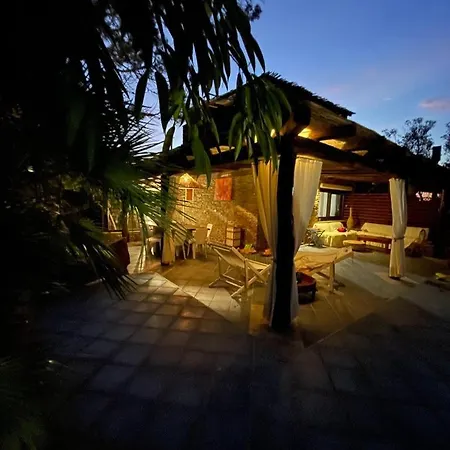 La Del Paradiso Villa *