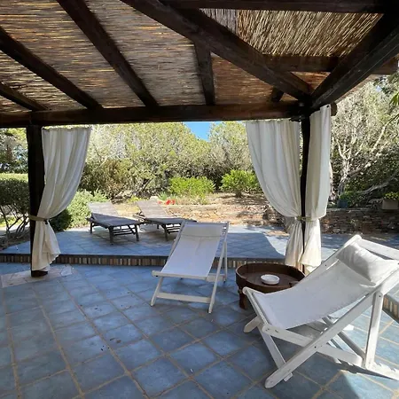 Con Vista Giardino Villa
