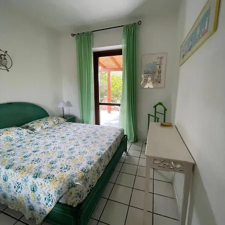 Con Vista Giardino Villa Stintino