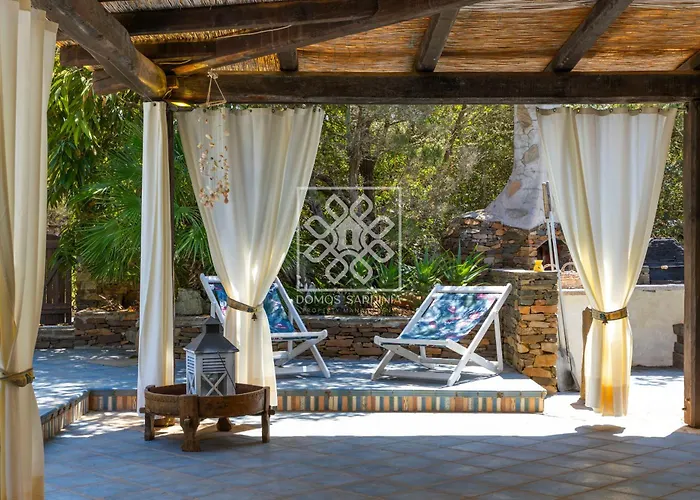 Villa Con Vista Giardino Stintino