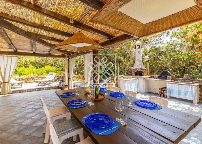 Villa Con Vista Giardino Villa Stintino